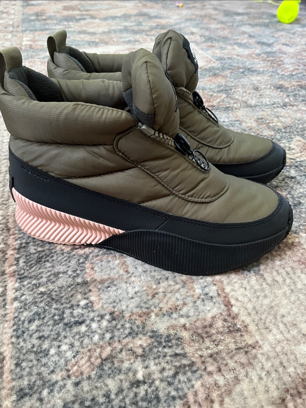 SOREL Out N About II Puffy Zip Ankle Boots